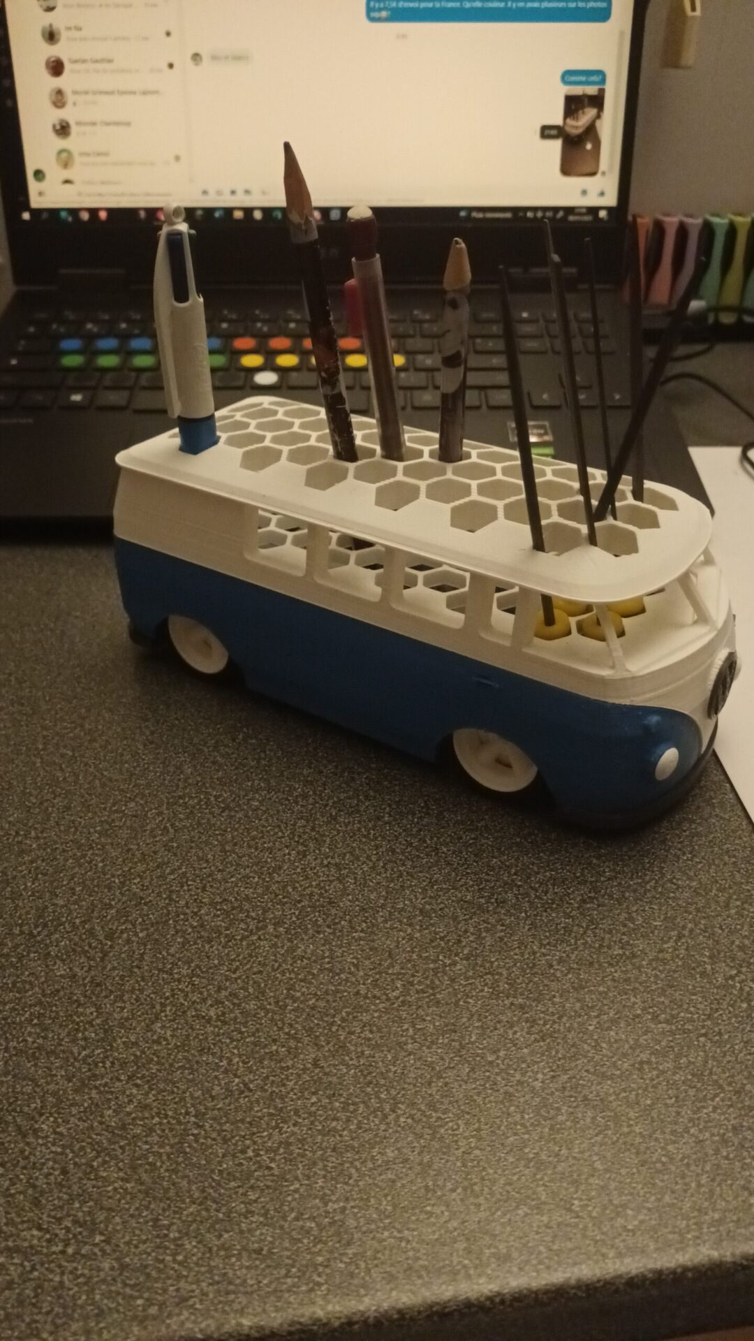 20230108_210517 Bus VW porte crayon