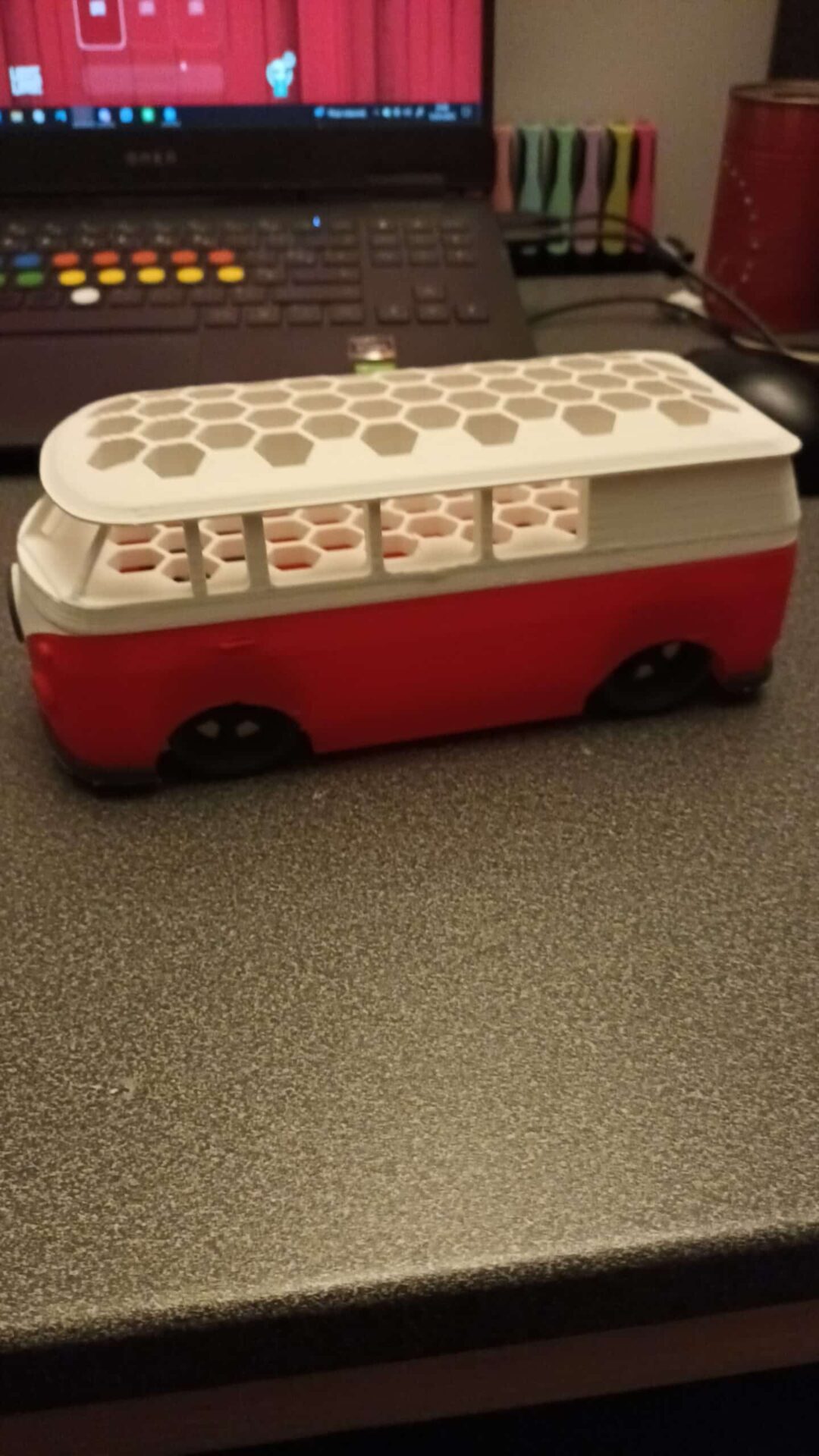 20230112_225902 Bus VW porte crayon