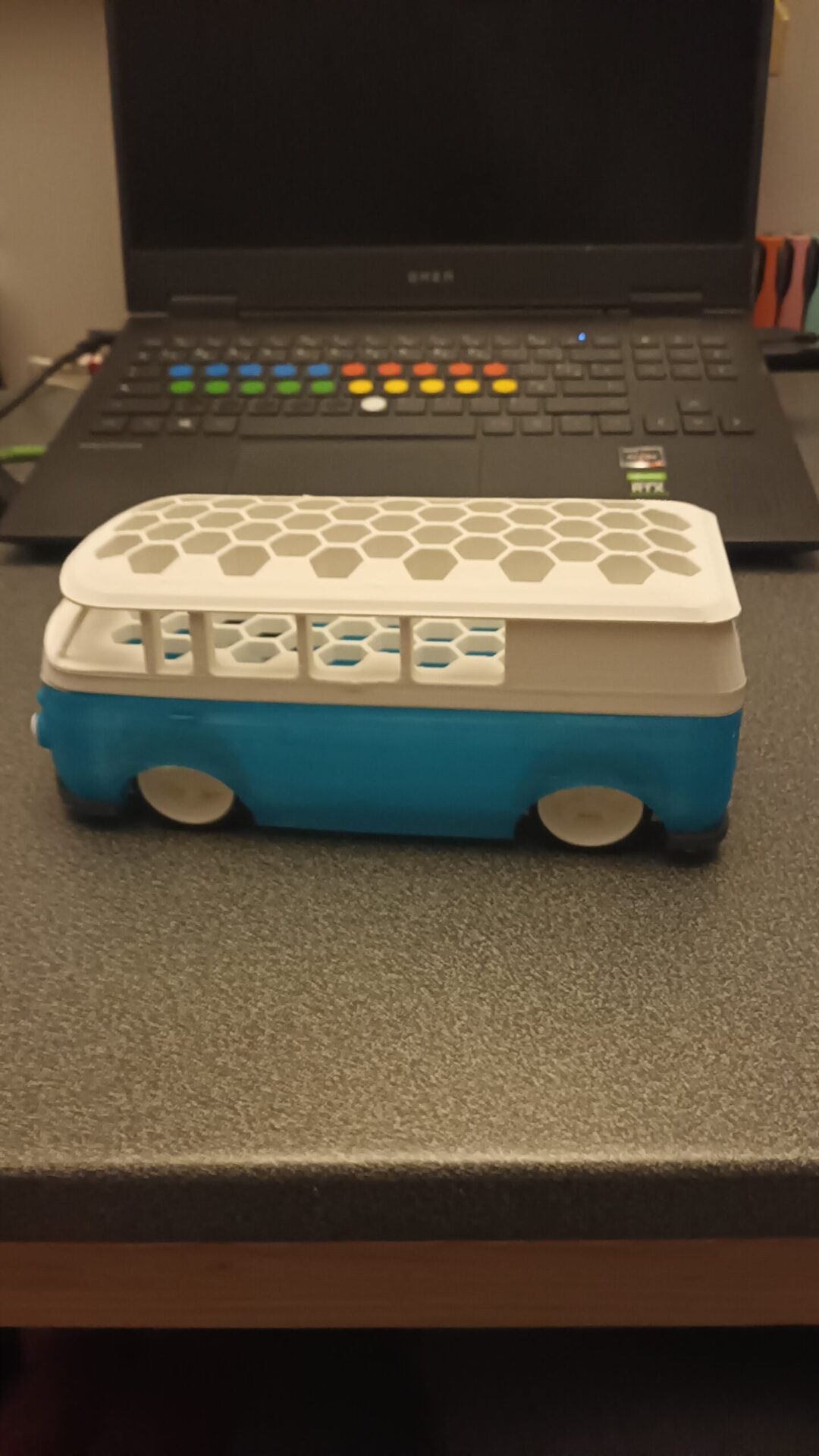 20230115_224128 Bus VW porte crayon