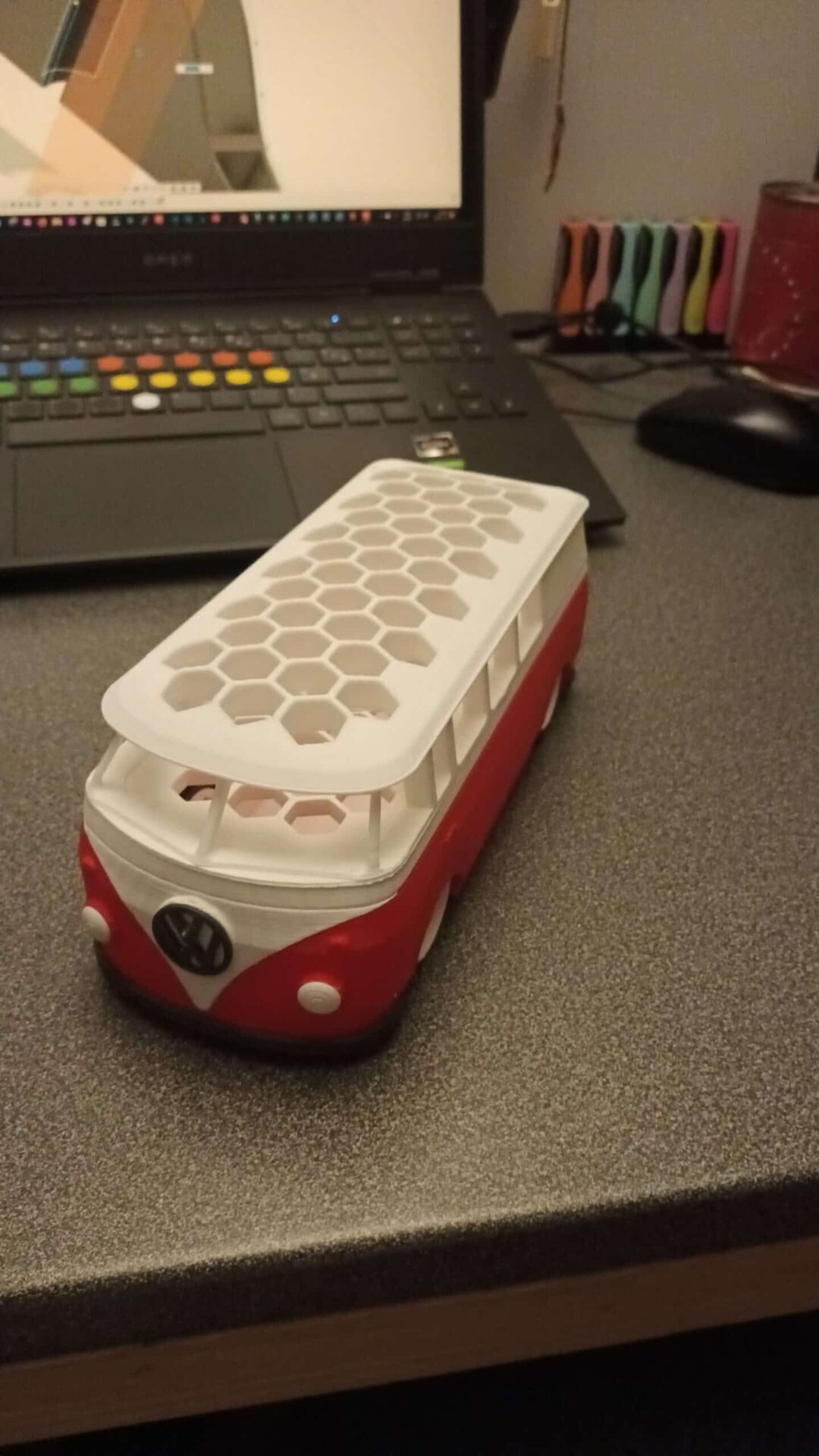 20230118_020325 Bus VW porte crayon