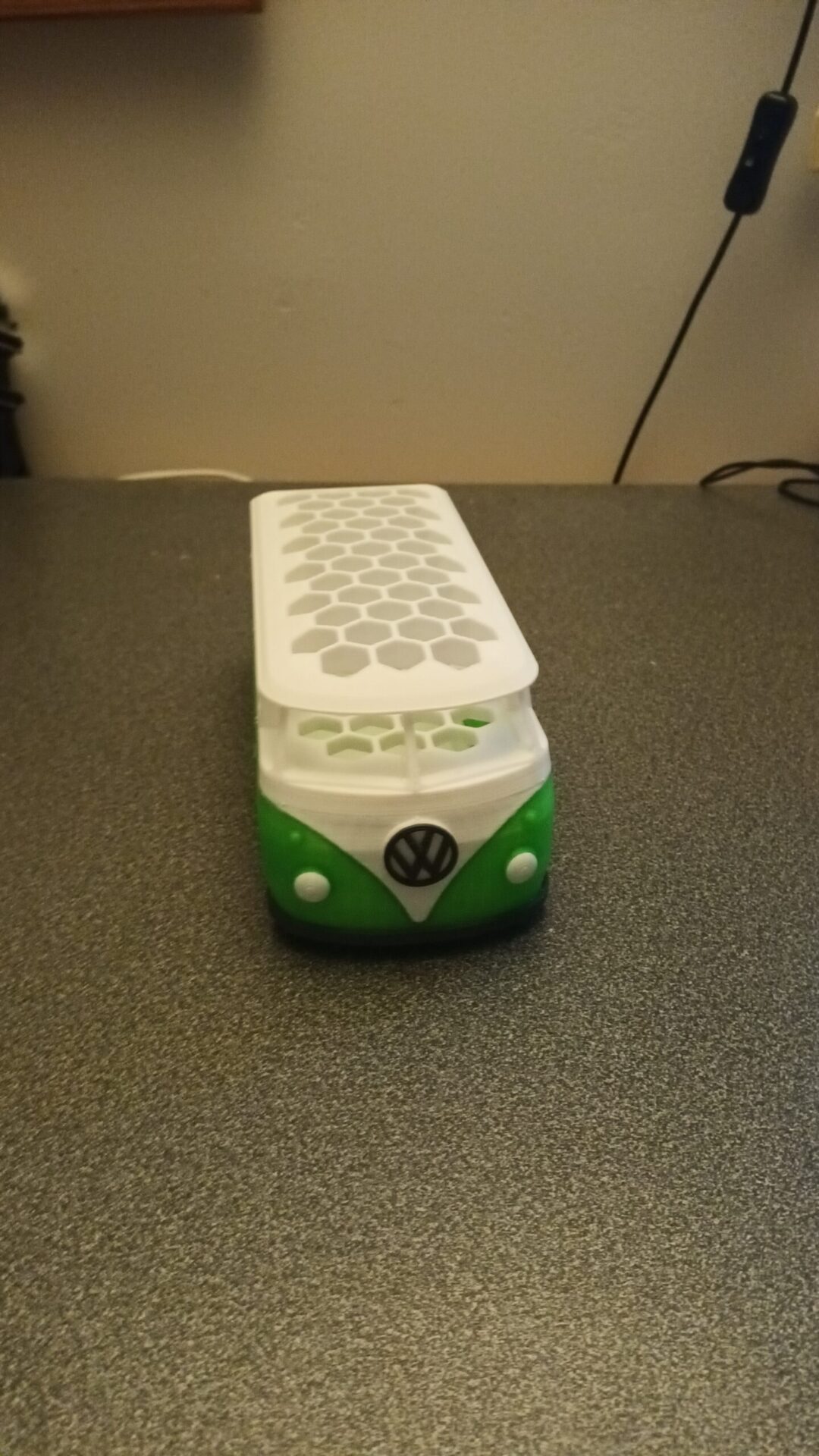 20230121_171545 Bus VW porte crayon