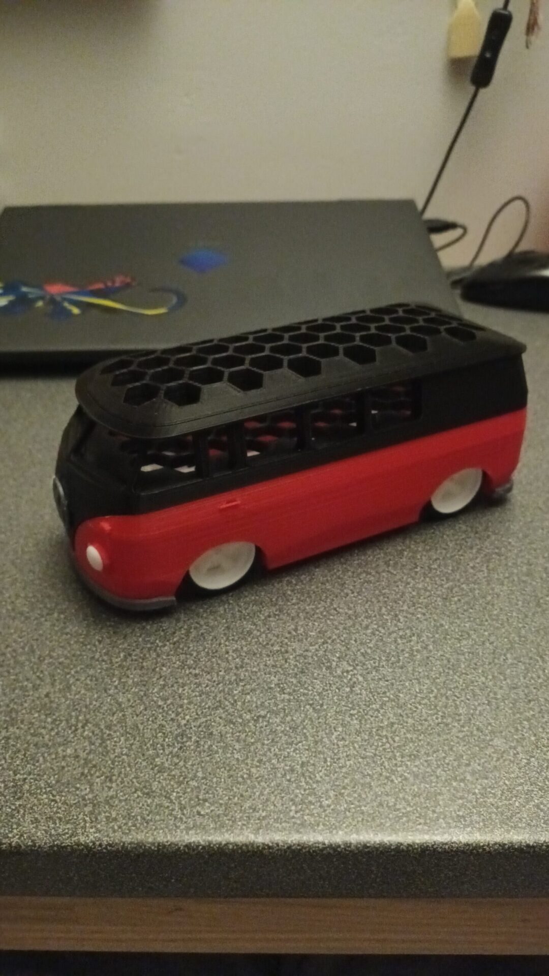 20230130_182752 Bus VW porte crayon