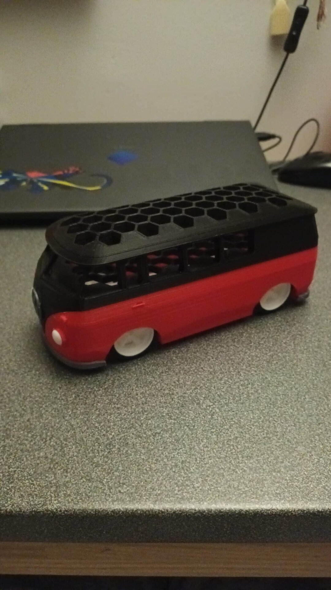 20230130_182752 Bus VW porte crayon