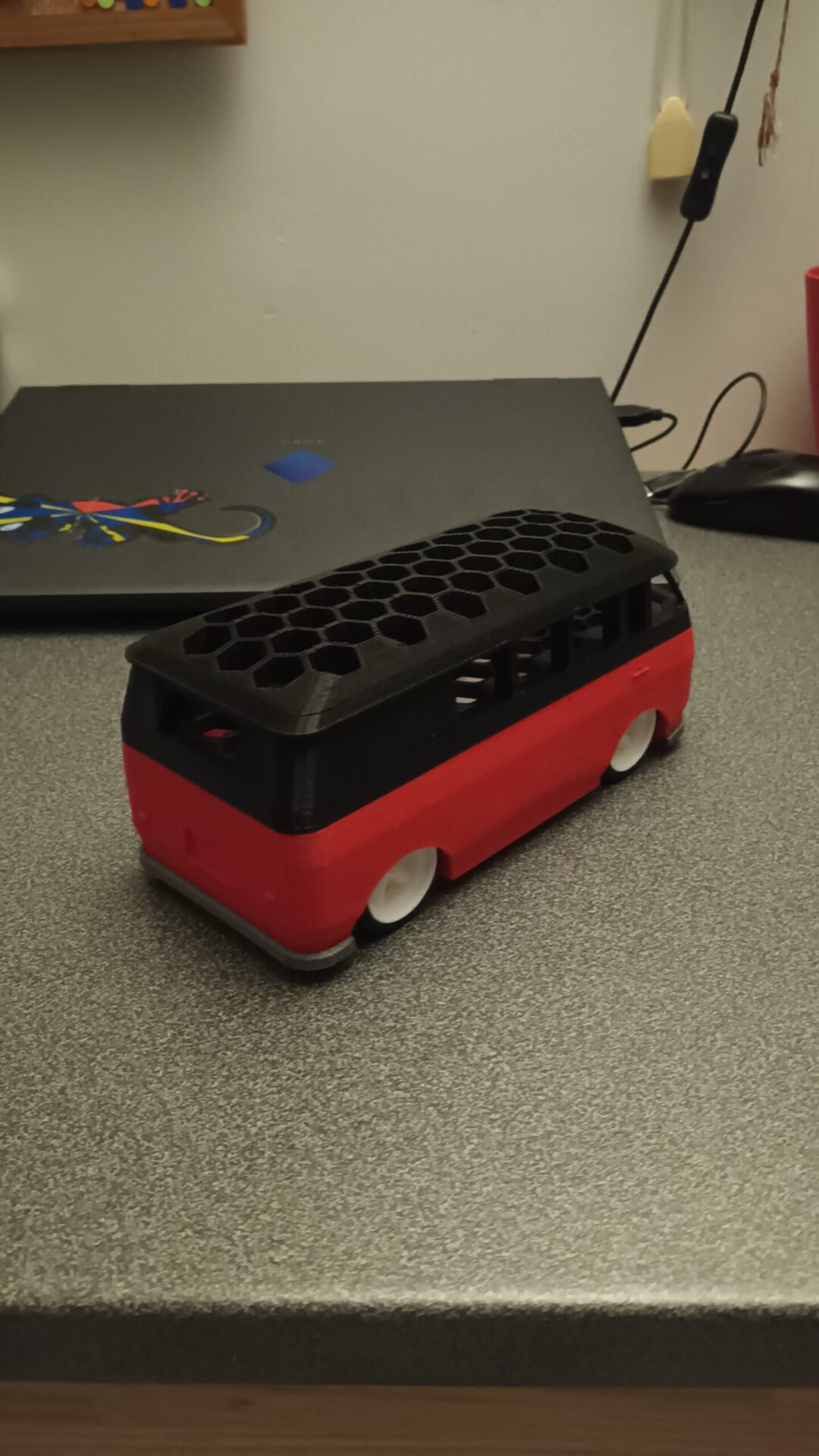 20230130_182757 Bus VW porte crayon