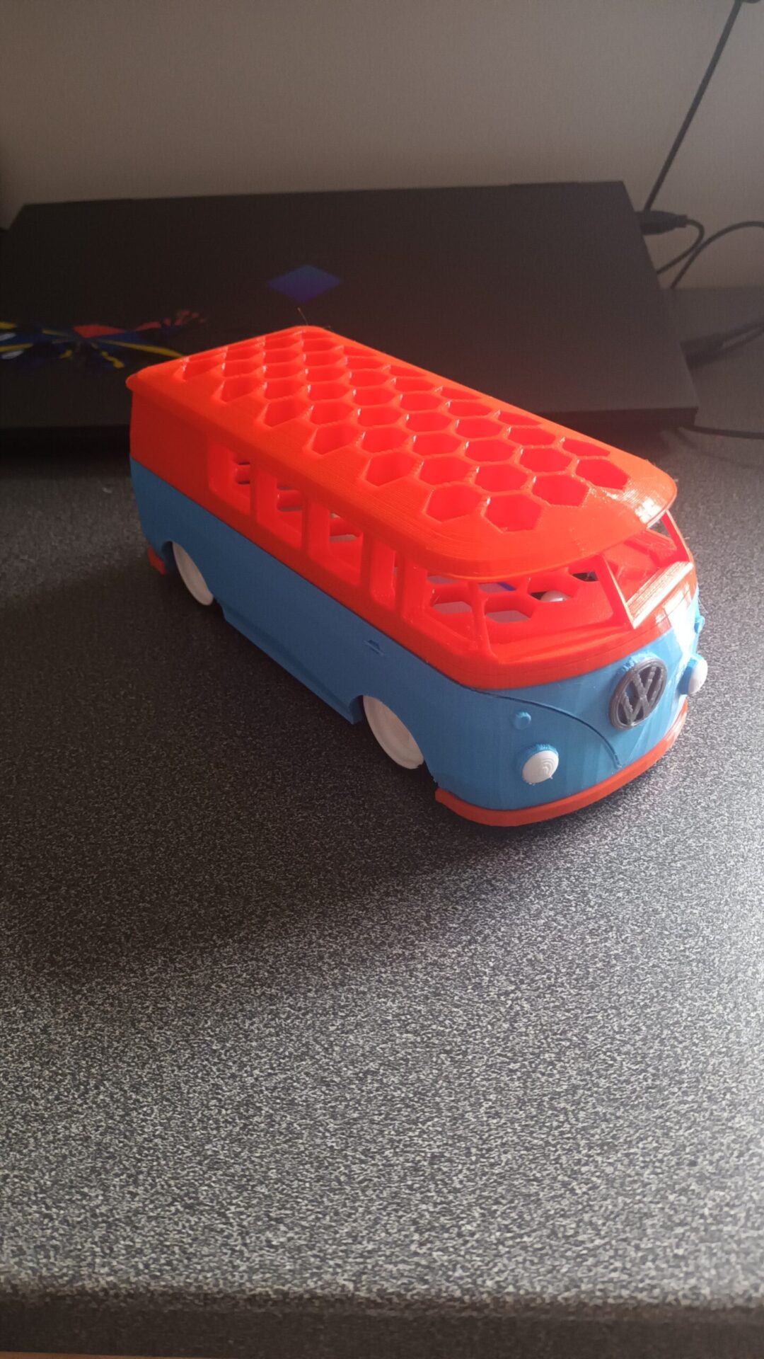 20230202_113043 Bus VW porte crayon