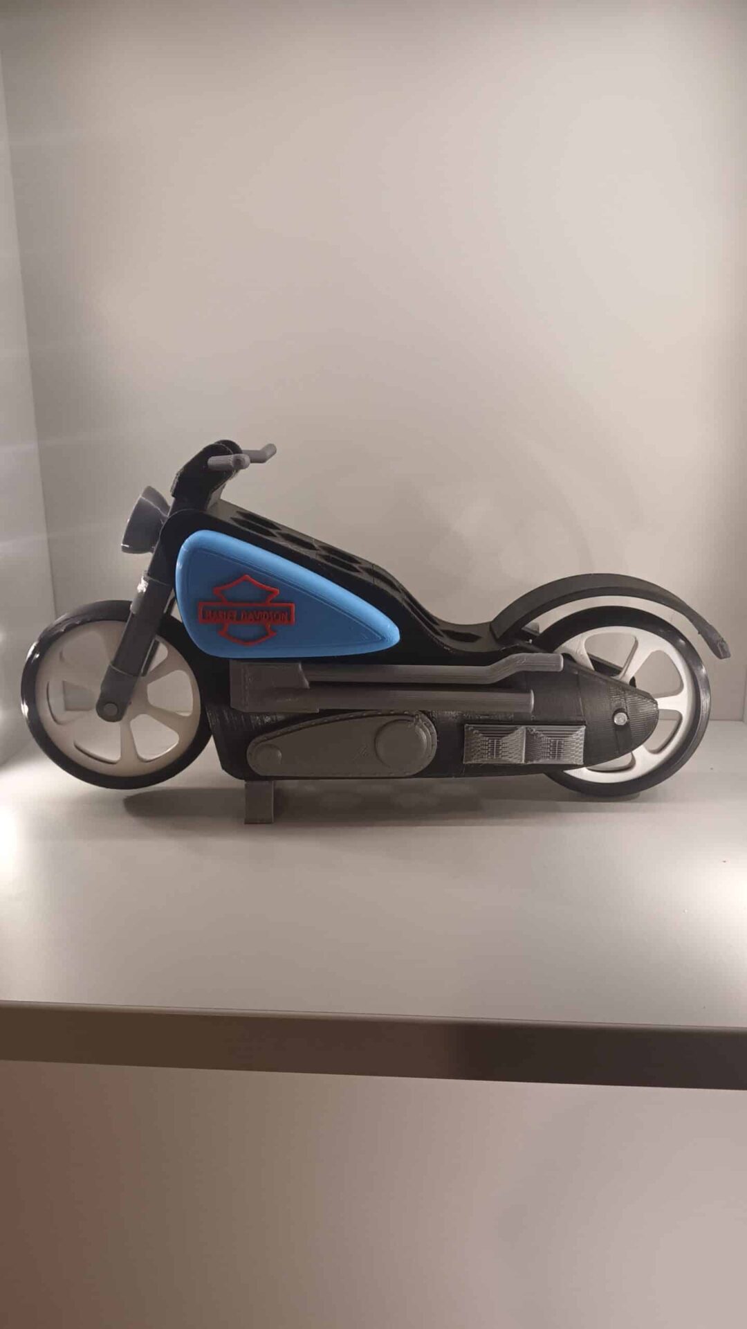 20230324_193120 Harley Davidson porte crayon