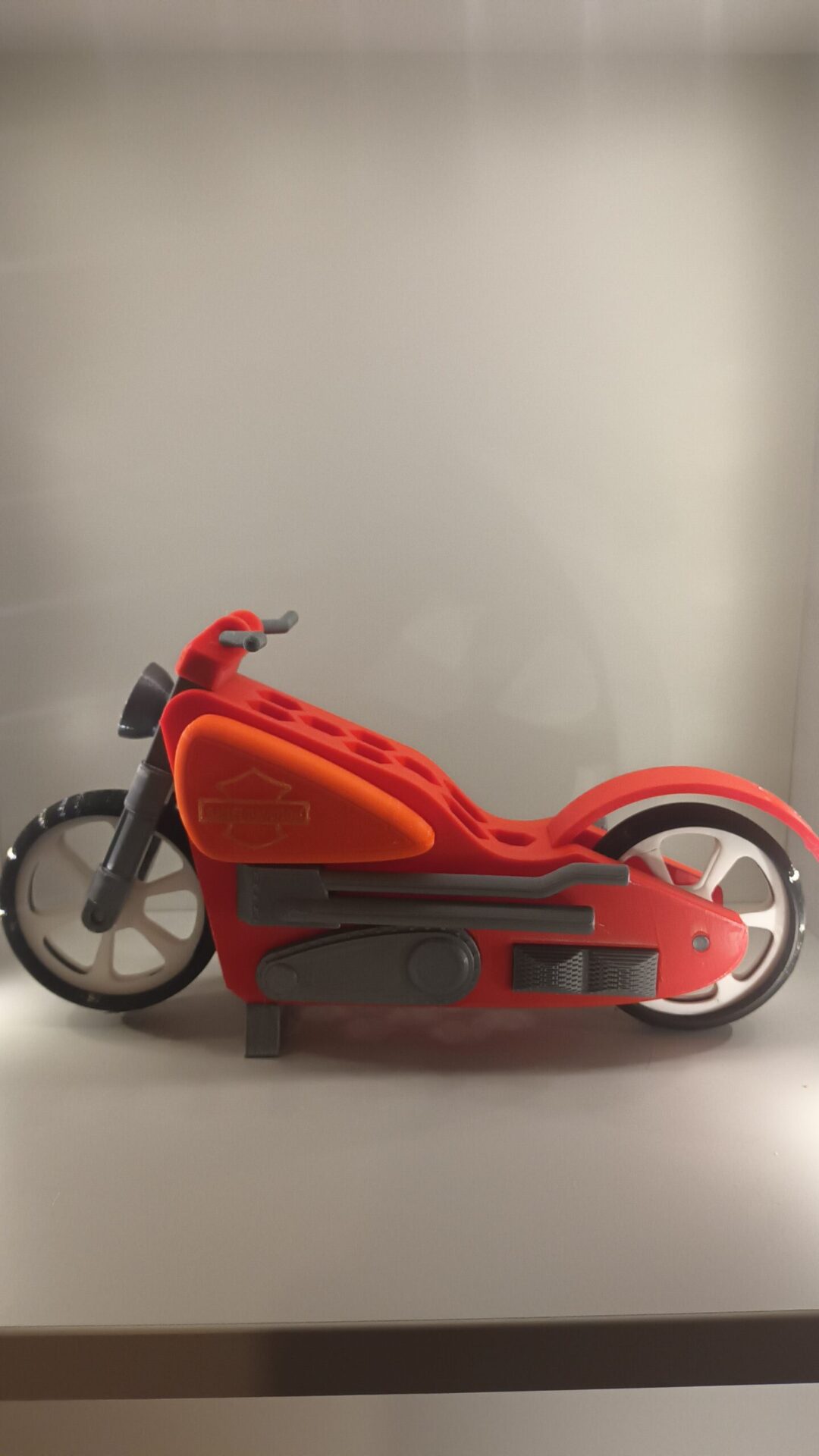 20230324_193402 Harley Davidson porte crayon