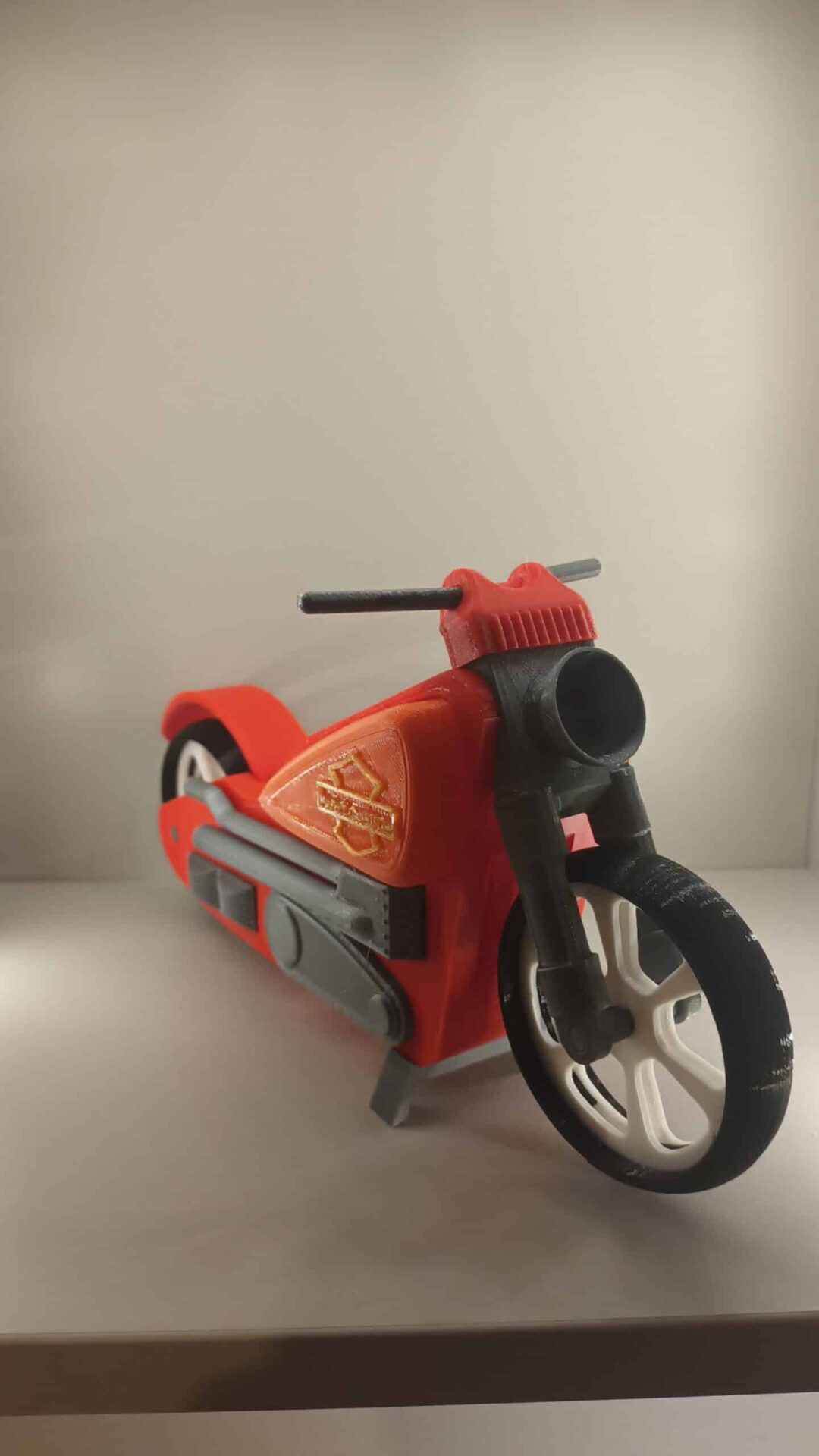 20230324_193412 Harley Davidson porte crayon