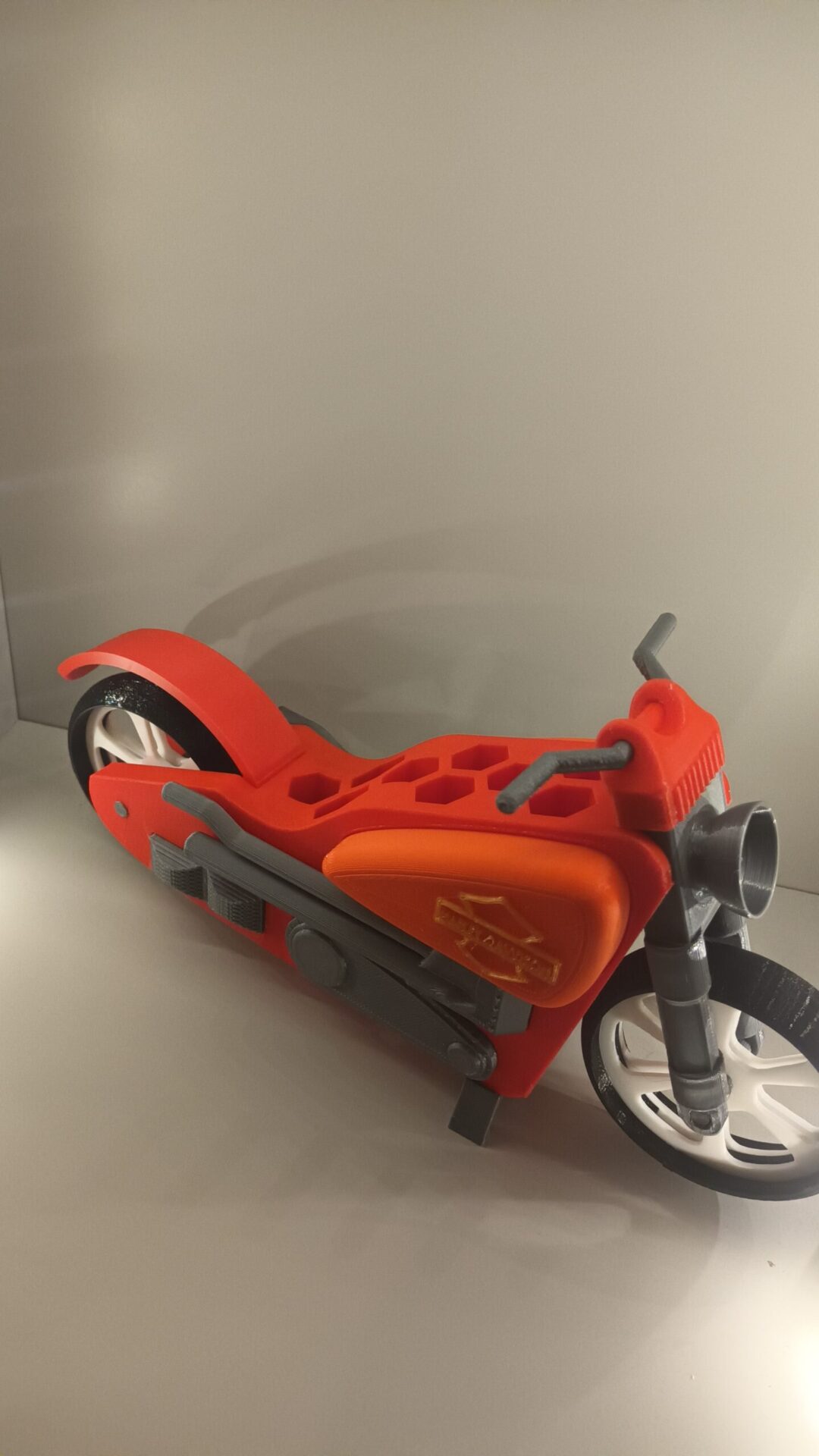 20230324_193432 Harley Davidson porte crayon