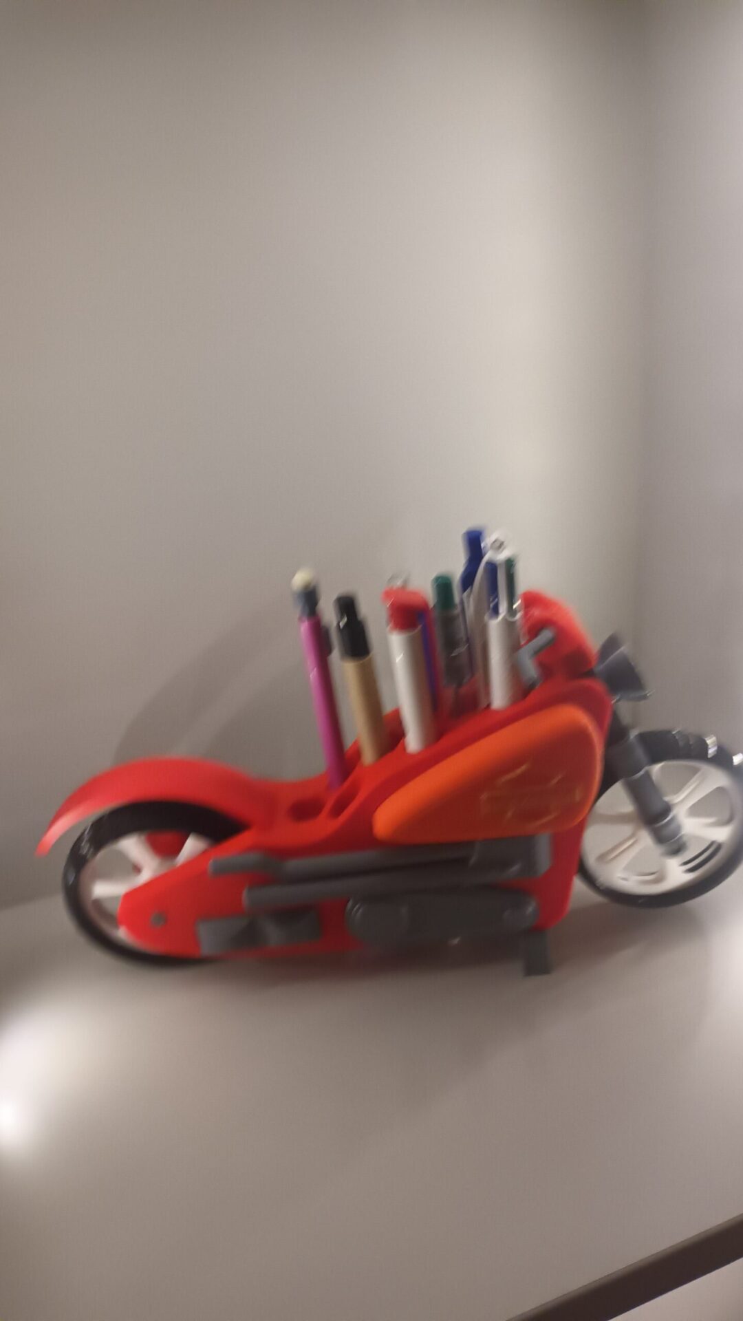 20230324_193457 Harley Davidson porte crayon