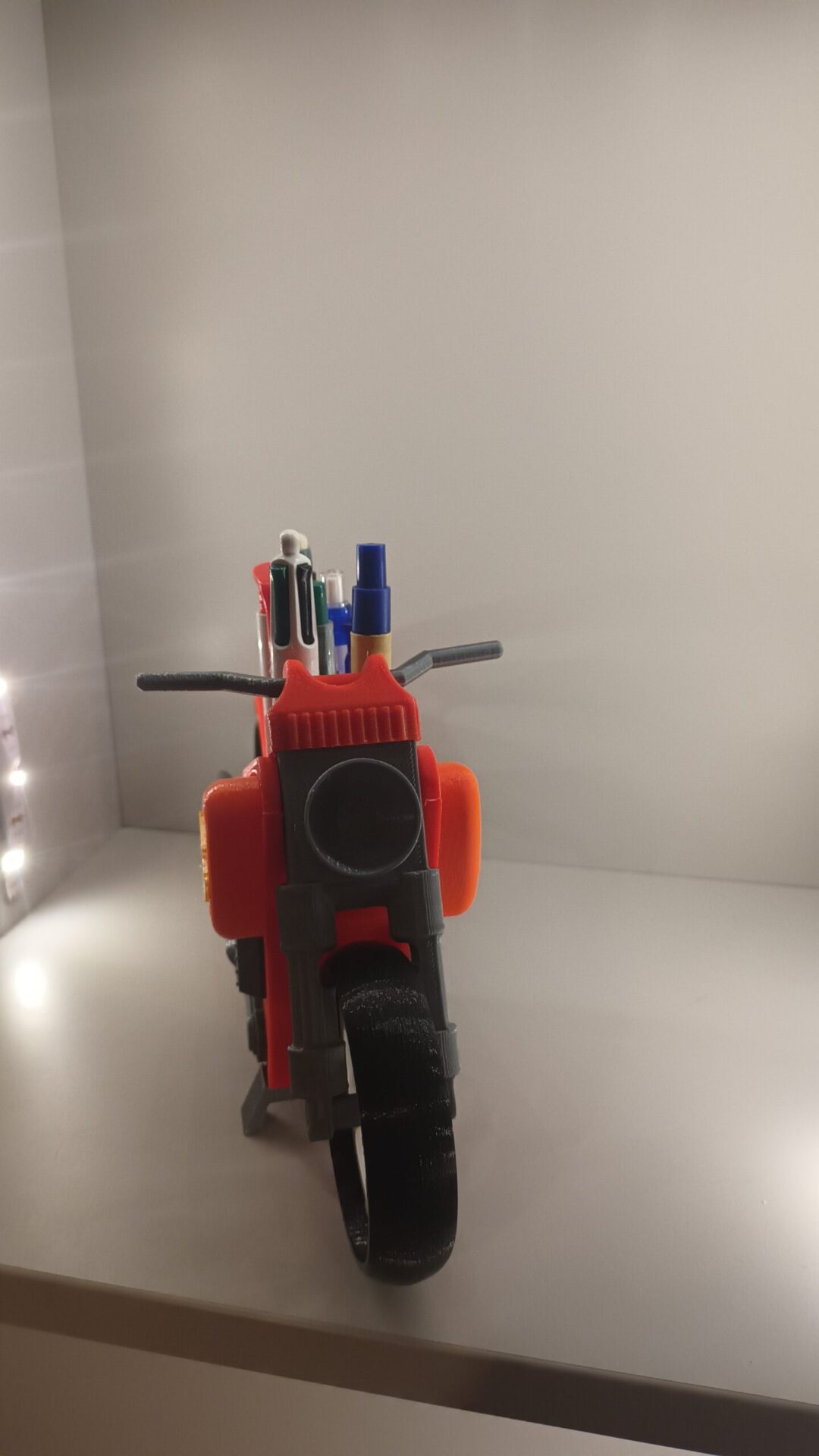 20230324_193508 Harley Davidson porte crayon