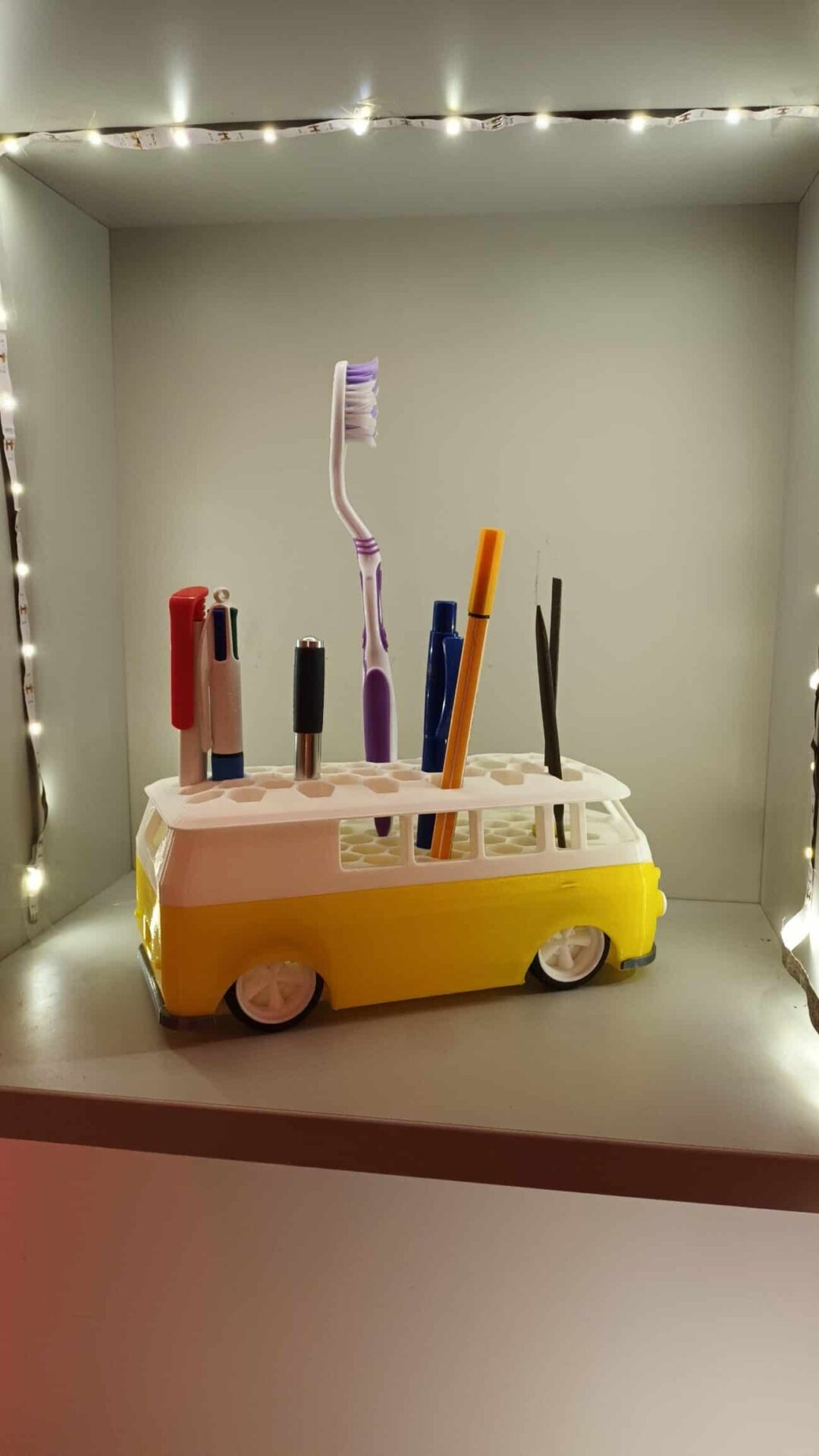 20231112_012218 Bus VW porte crayon