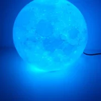 IMG_20231129_160018_317 Litophanie de la lune écléré par des LED