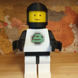 Lego Blacktron géant retro