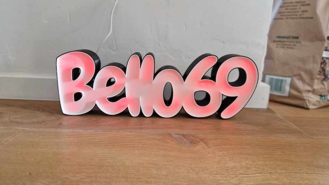 319390063_930633067919362_3784158510301115107_n Prénoms lumineux en 3D