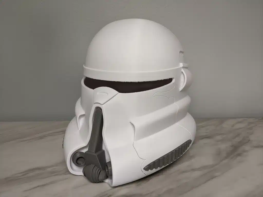 Casque Airborne Trooper – vue 3/4 Casque Airborne Trooper Star Wars – vue trois-quarts